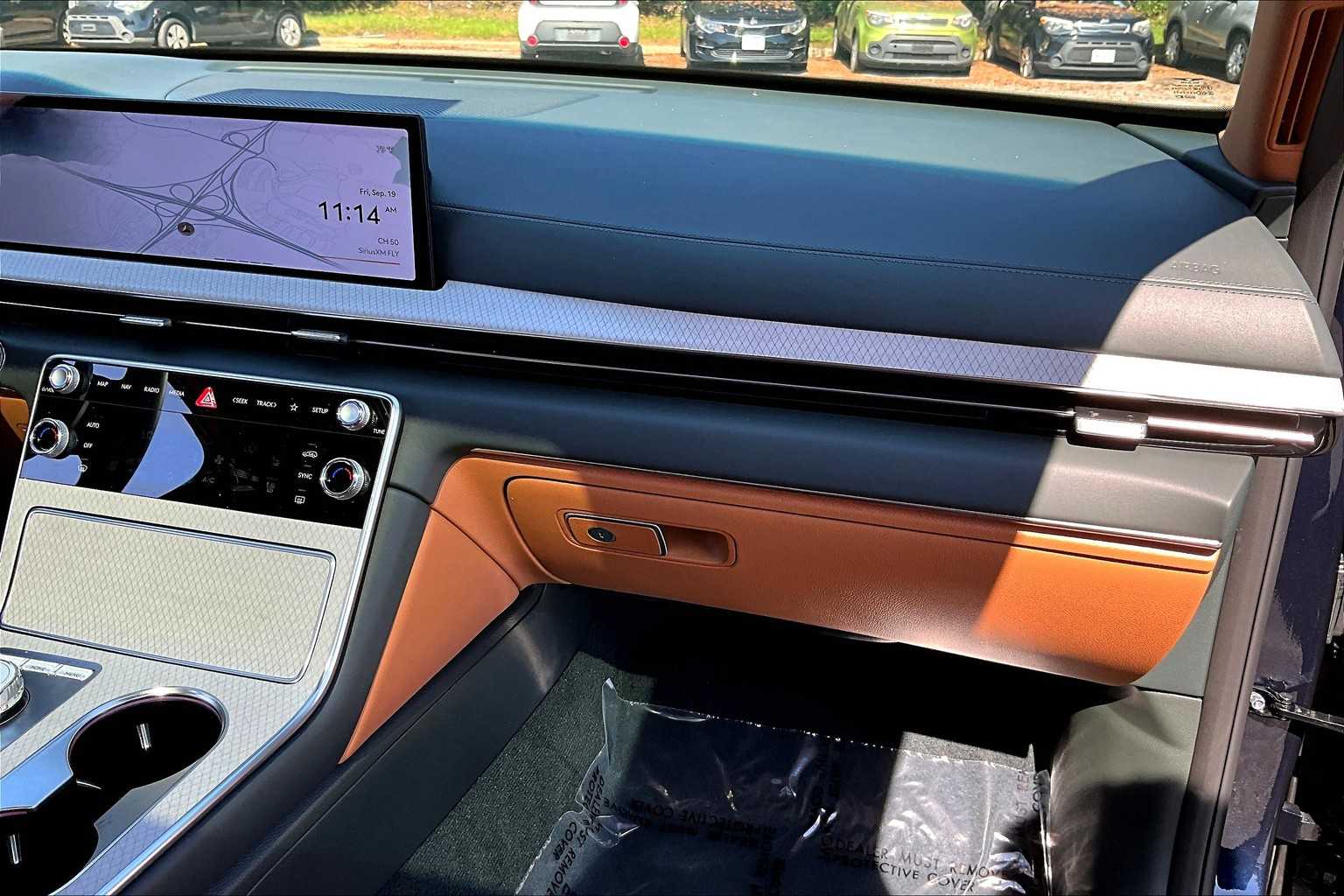2025 Genesis GV80 Advanced photo 17