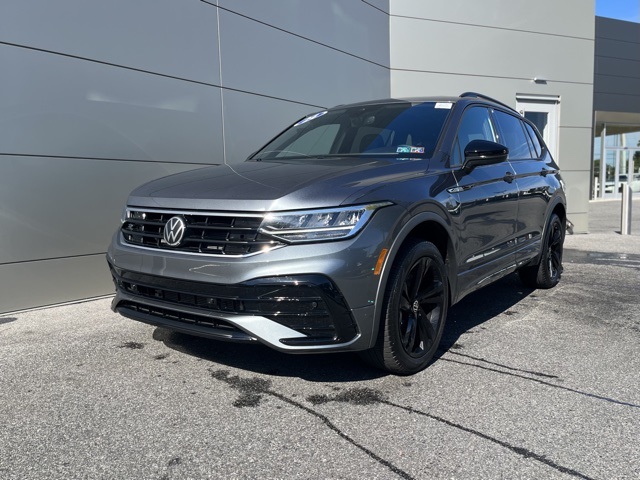 2024 Volkswagen Tiguan SE R-Line Black photo 11
