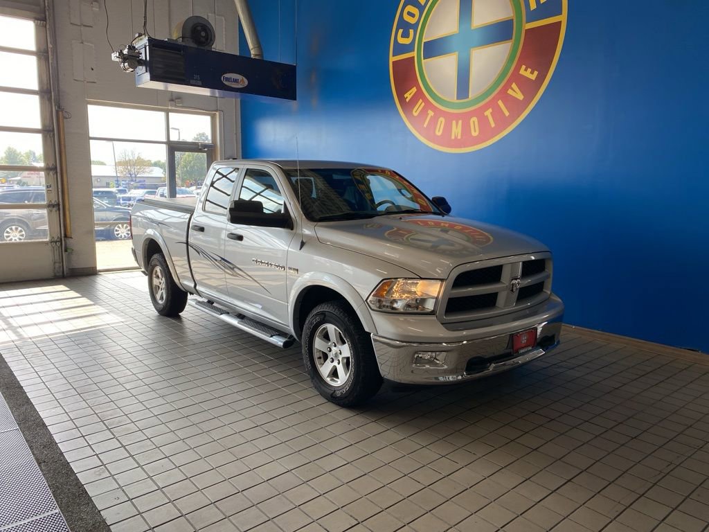 2012 Ram 1500 SLT photo 5