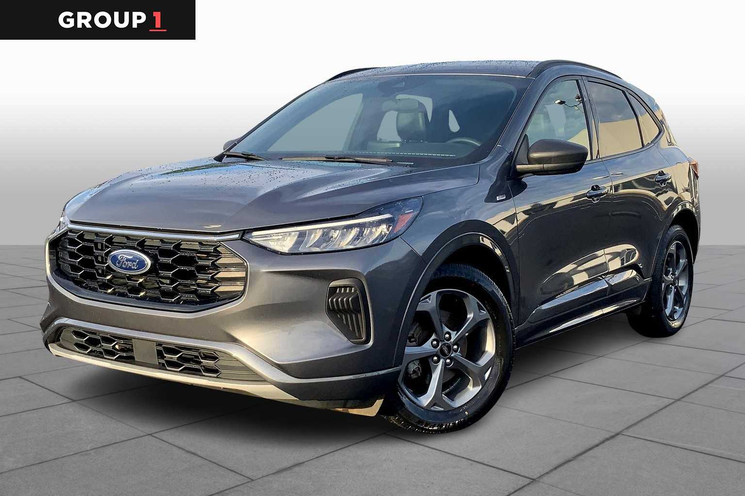 2023 Ford Escape ST-Line's photo