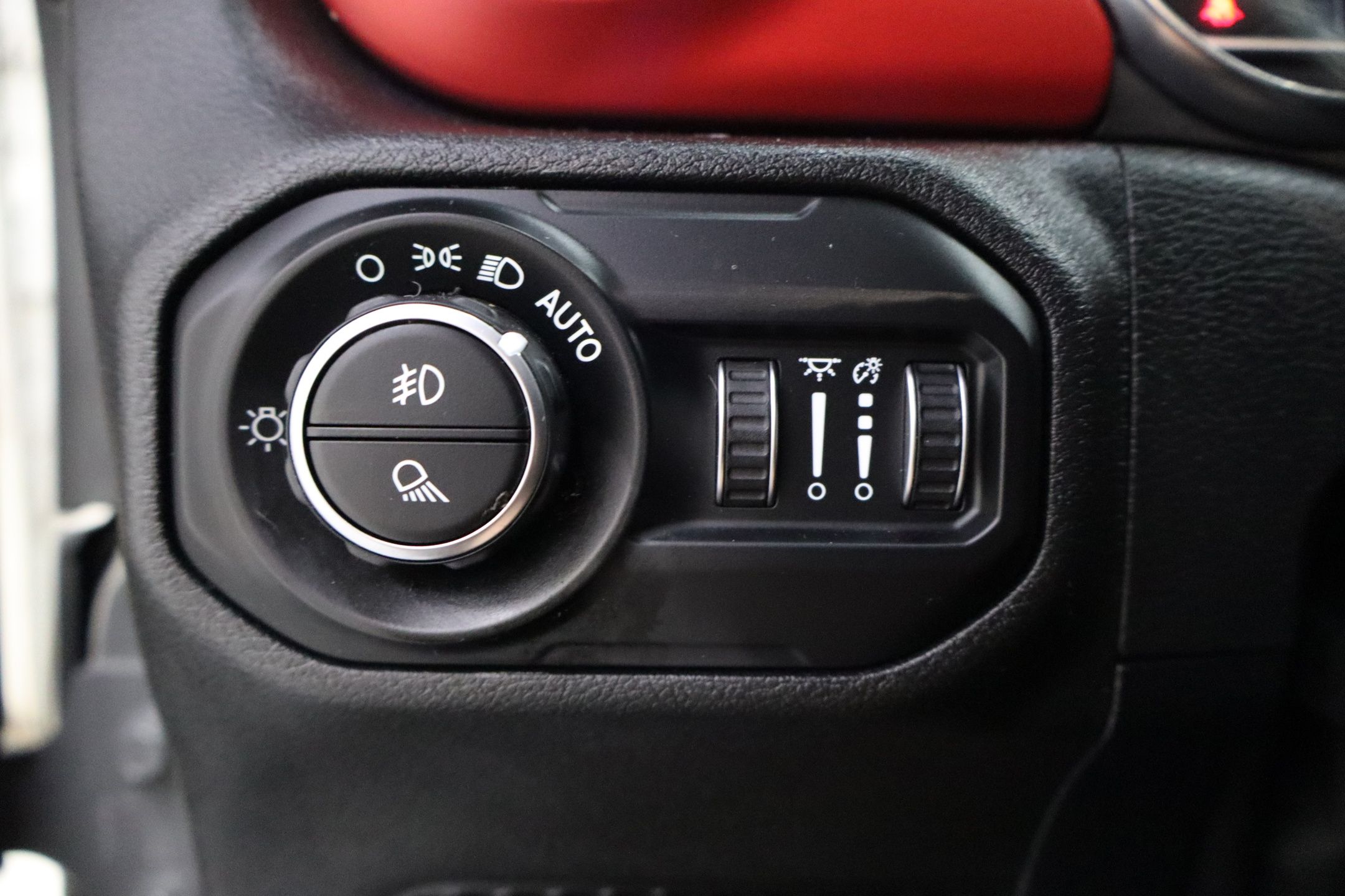 2021 Jeep Gladiator Rubicon photo 8