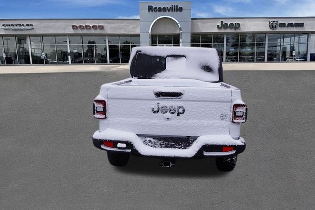 2026 Jeep Gladiator Willys photo 4