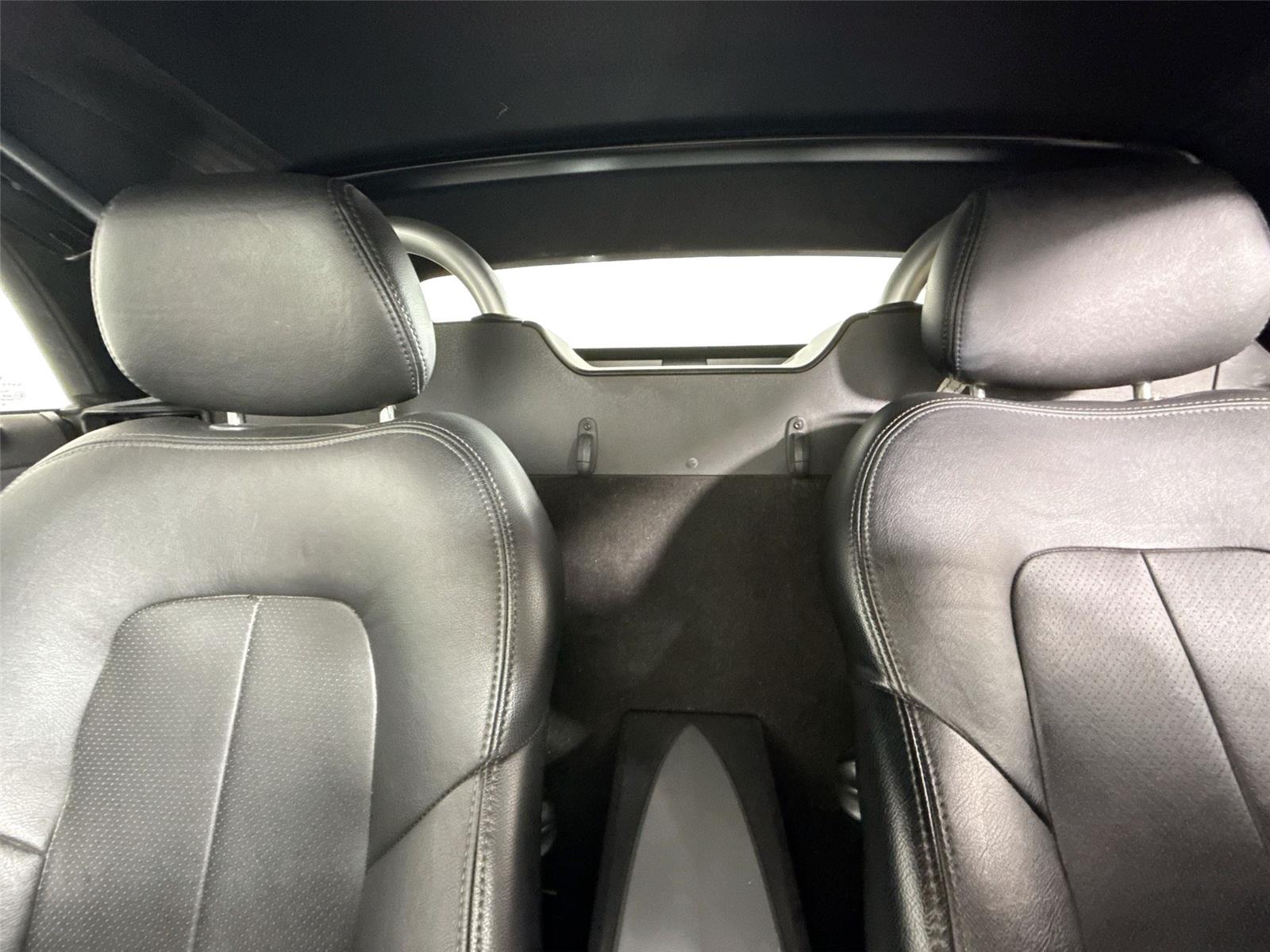 2005 Chrysler Crossfire photo 13