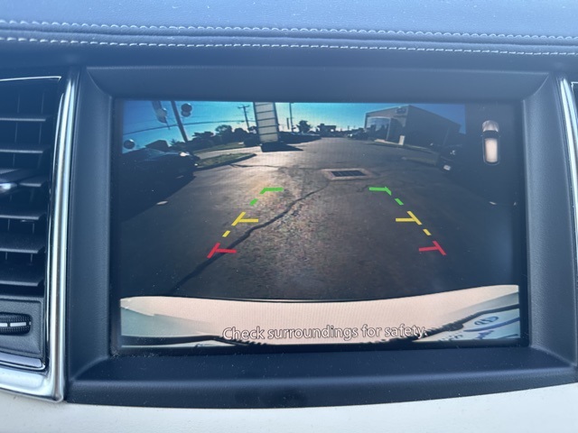 2022 Infiniti QX50 Luxe photo 17