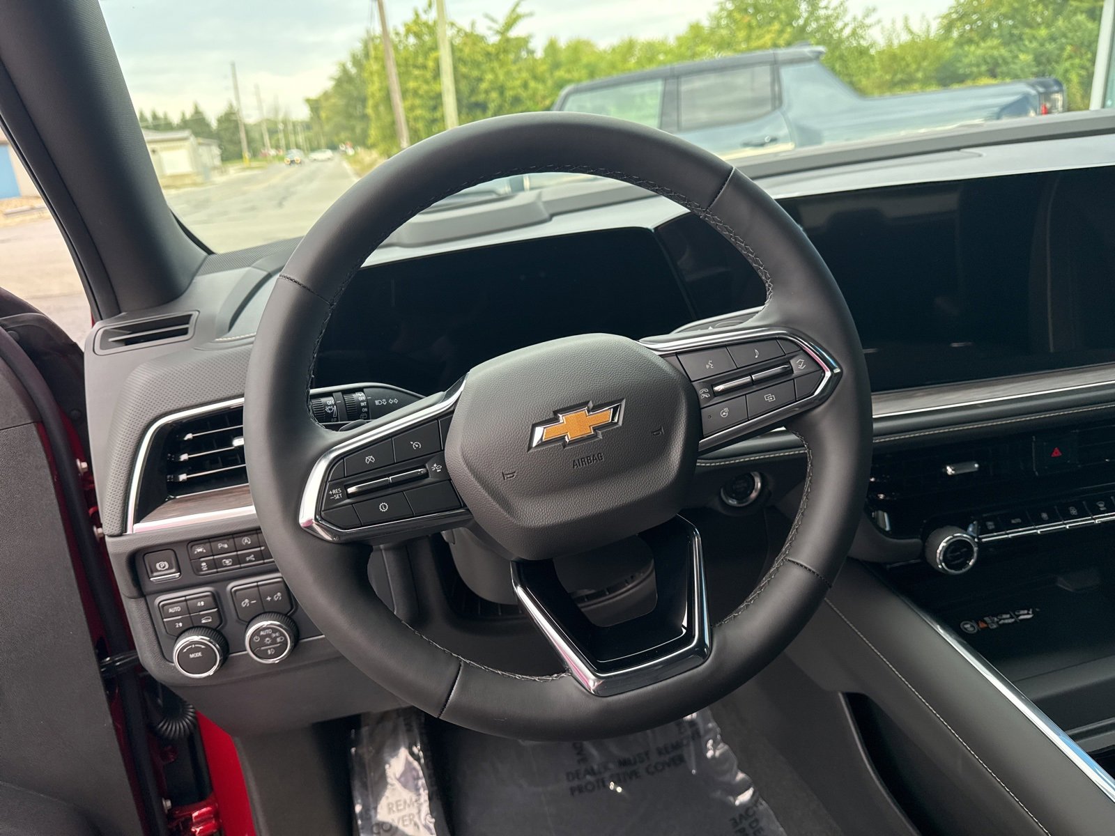 2025 Chevrolet Tahoe Premier photo 19