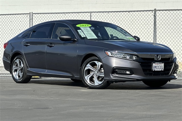 2019 Honda Accord EX photo 2
