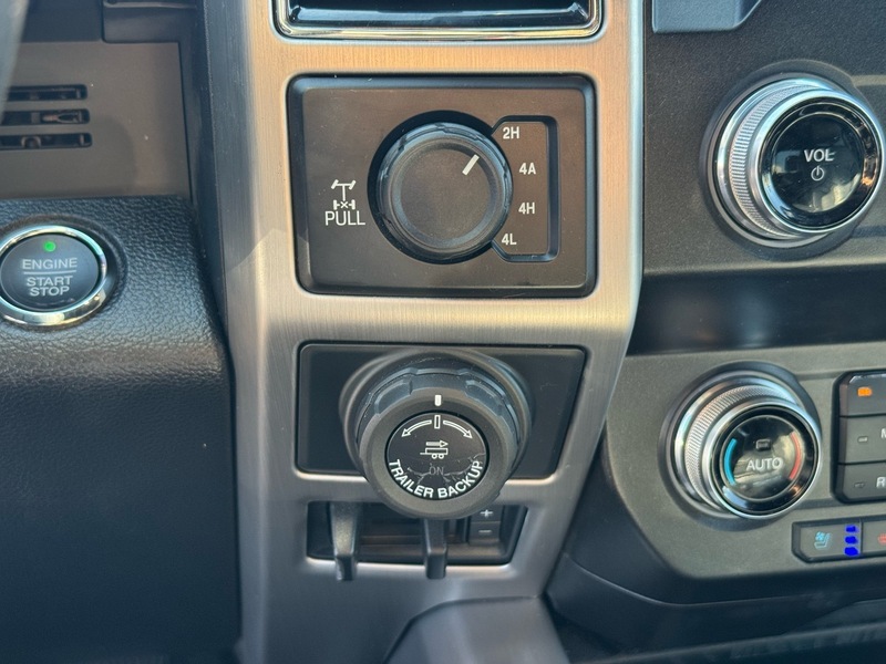 2020 Ford F-150 Platinum photo 29