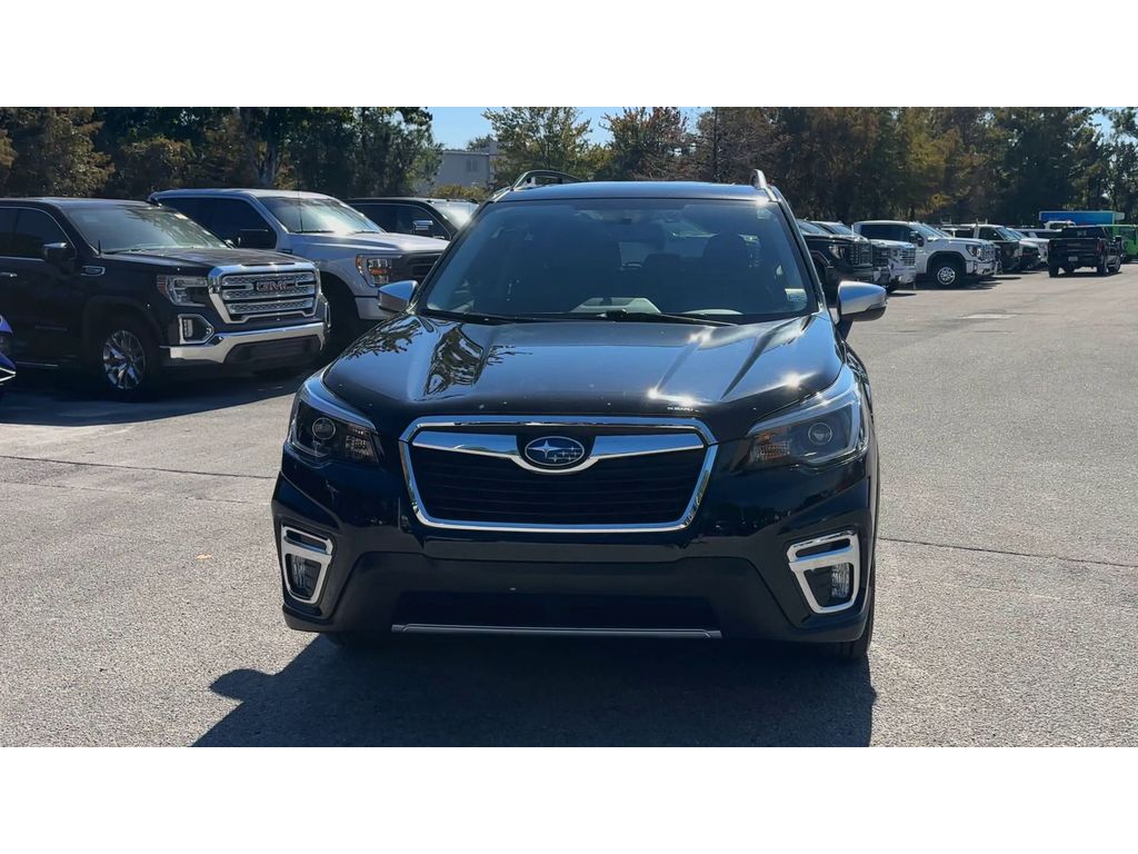 2021 Subaru Forester Touring photo 3