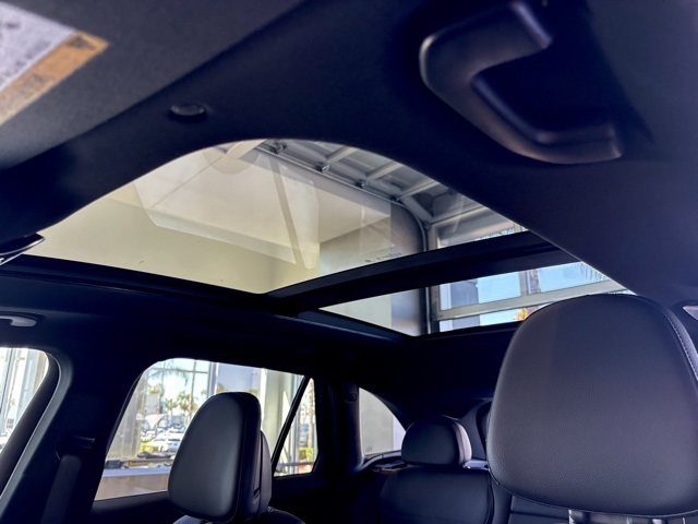 2026 Mercedes Benz GLC 350e 4MATIC photo 14