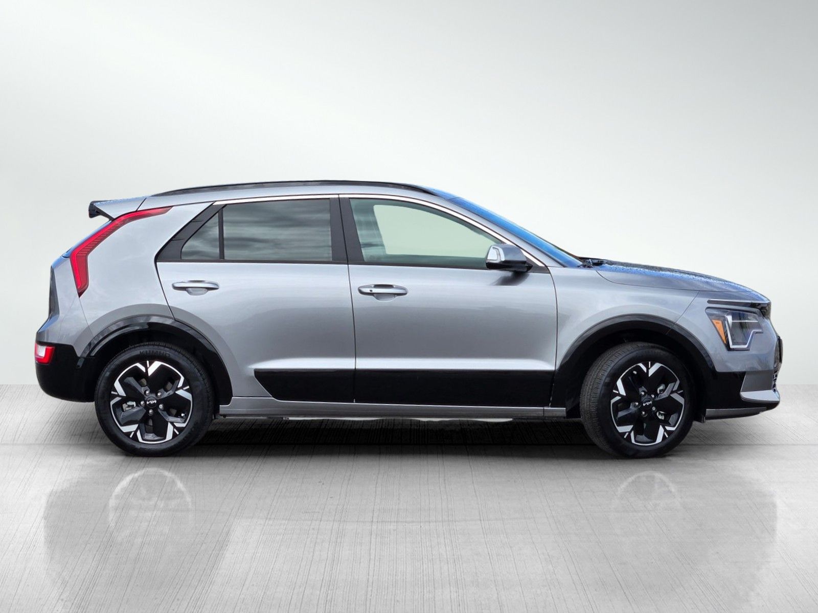 2023 Kia Niro EV Wind photo 3
