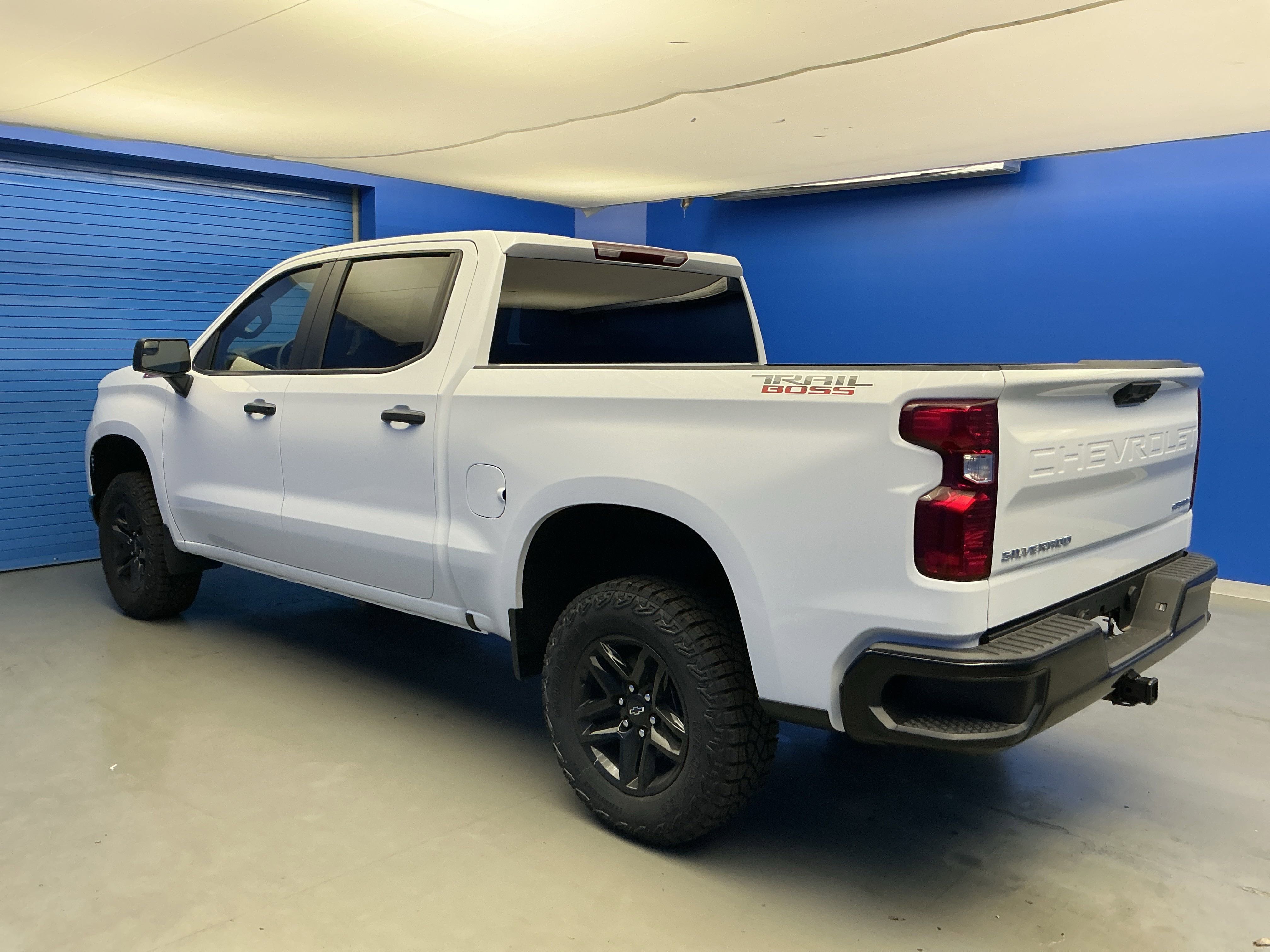 2025 Chevrolet Silverado 1500 Custom Trail Boss photo 5