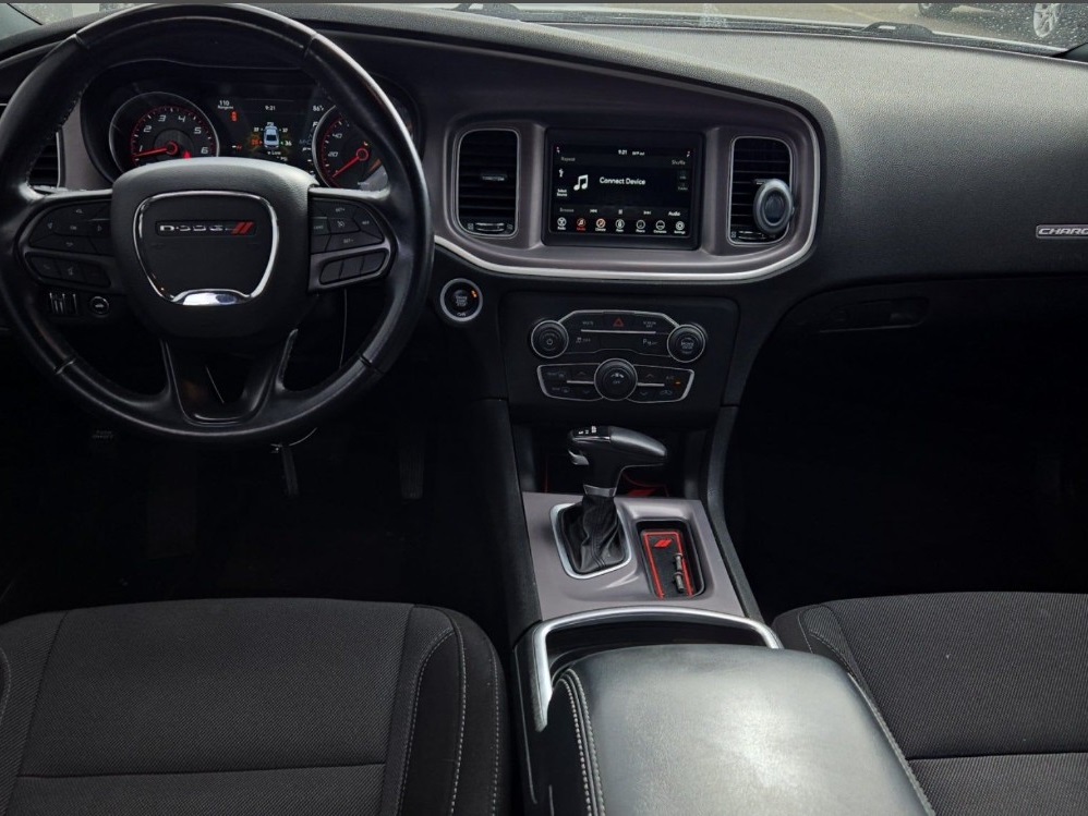 2022 Dodge Charger SXT photo 10
