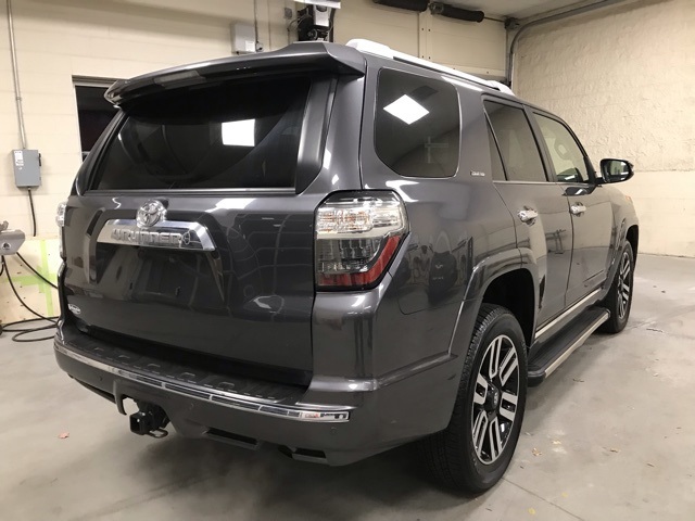 2023 Toyota 4Runner Limited photo 2