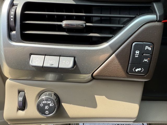 2018 Chevrolet Tahoe Premier photo 16