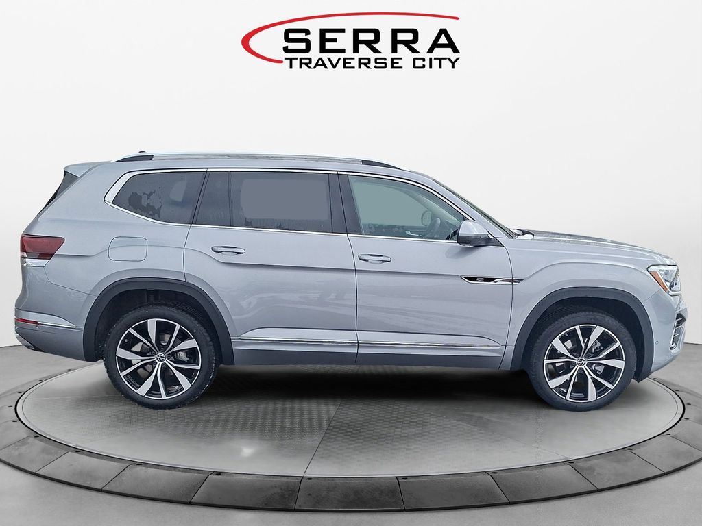 2025 Volkswagen Atlas SEL Premium R-Line photo 6