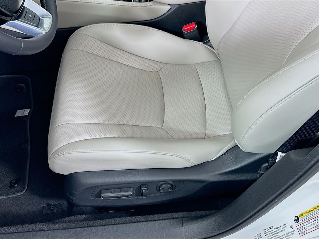 2025 Honda Accord Hybrid Touring photo 16