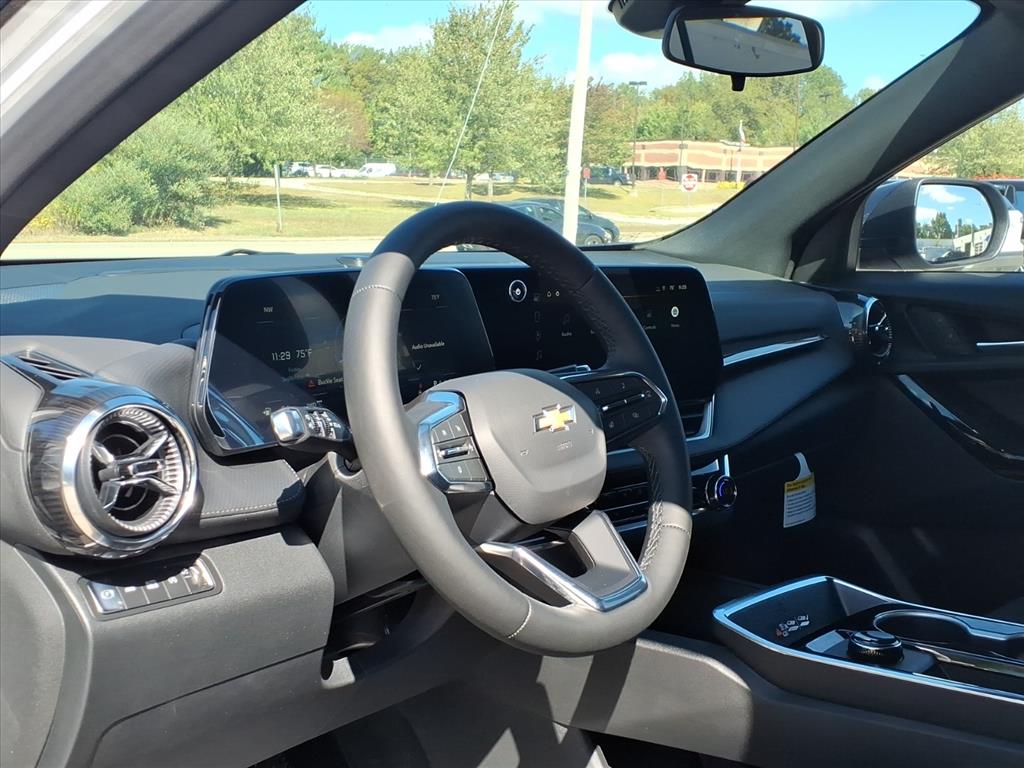 2026 Chevrolet Equinox LT photo 9