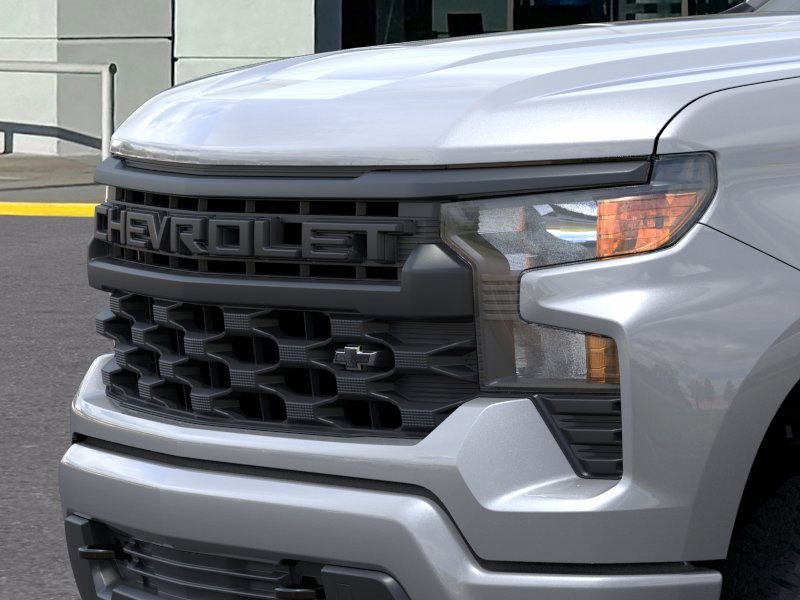 2025 Chevrolet Silverado Custom photo 13