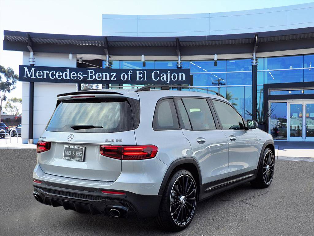 2026 Mercedes Benz GLB AMG 35 4MATIC photo 3