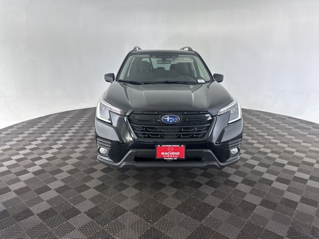 2022 Subaru Forester Premium photo 2
