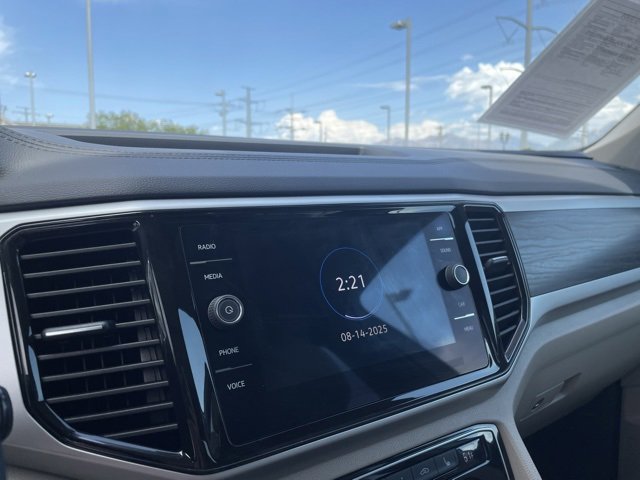 2023 Volkswagen Atlas V6 SE Technology photo 22