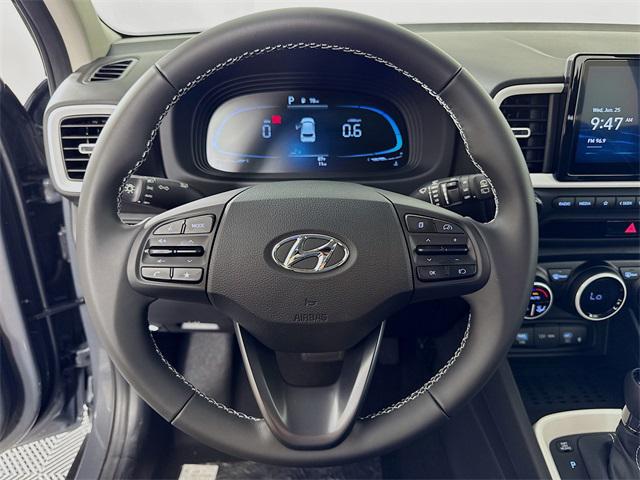 2025 Hyundai Venue Limited photo 13