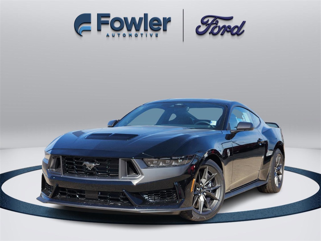 2025 Ford Mustang Dark Horse's photo