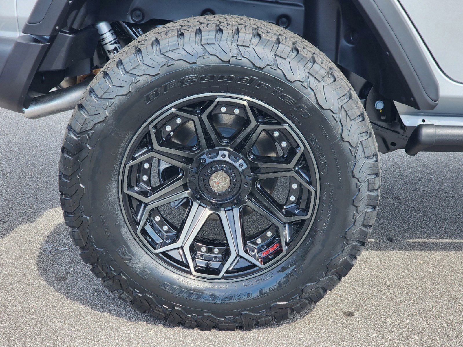 2024 Jeep Wrangler Willys Wheeler photo 3