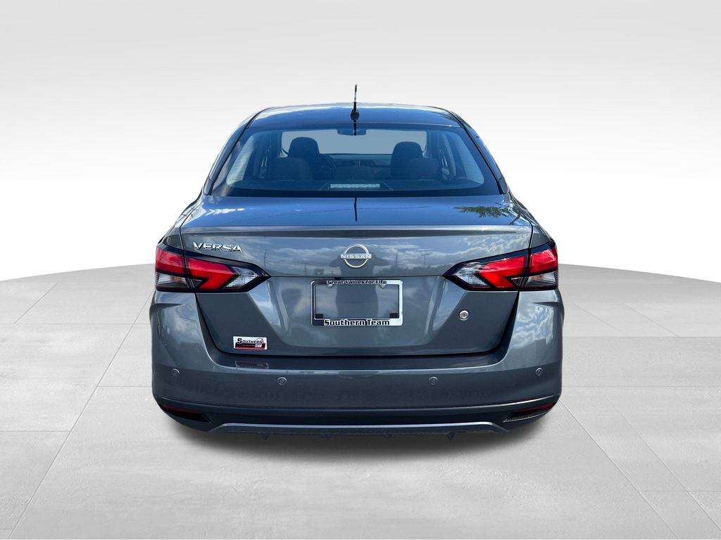 2025 Nissan Versa 1.6 S photo 4