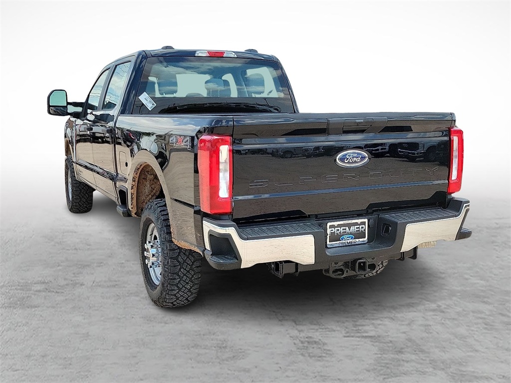2025 Ford F-350 photo 8