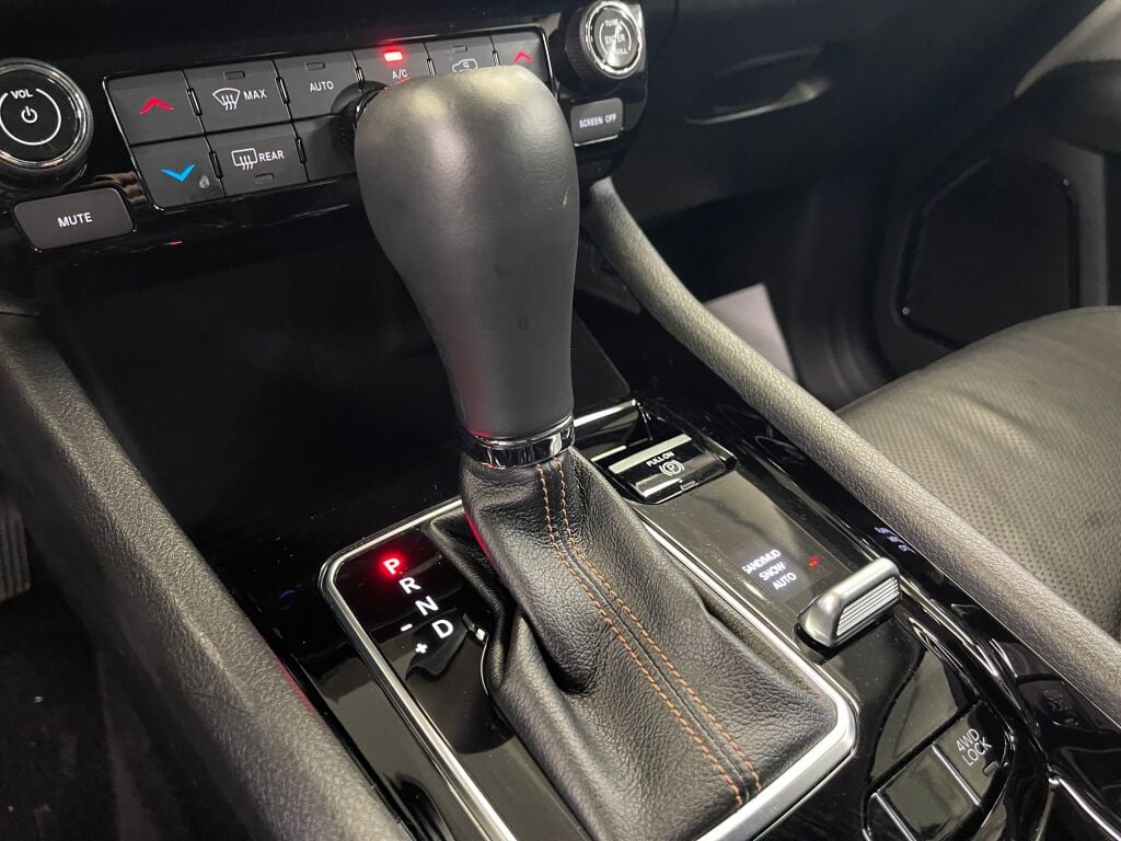 2022 Jeep Compass Limited photo 11