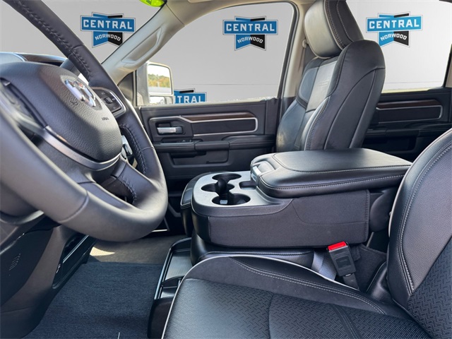 2024 Ram 2500 Laramie photo 2