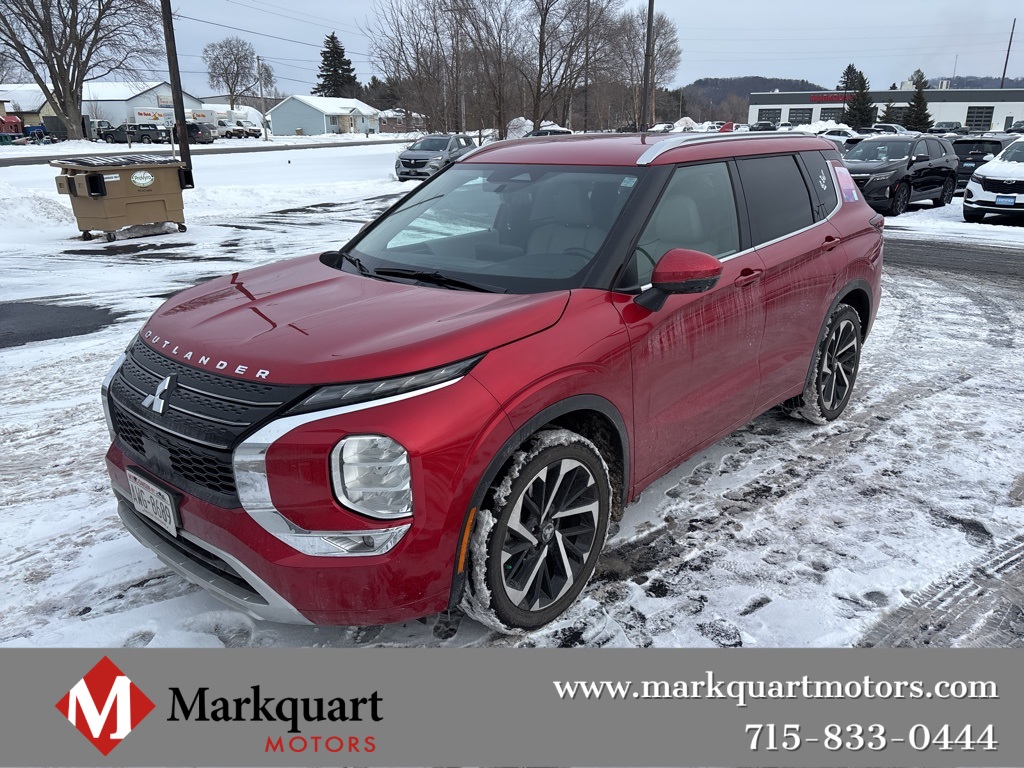 2024 Mitsubishi Outlander SEL's photo