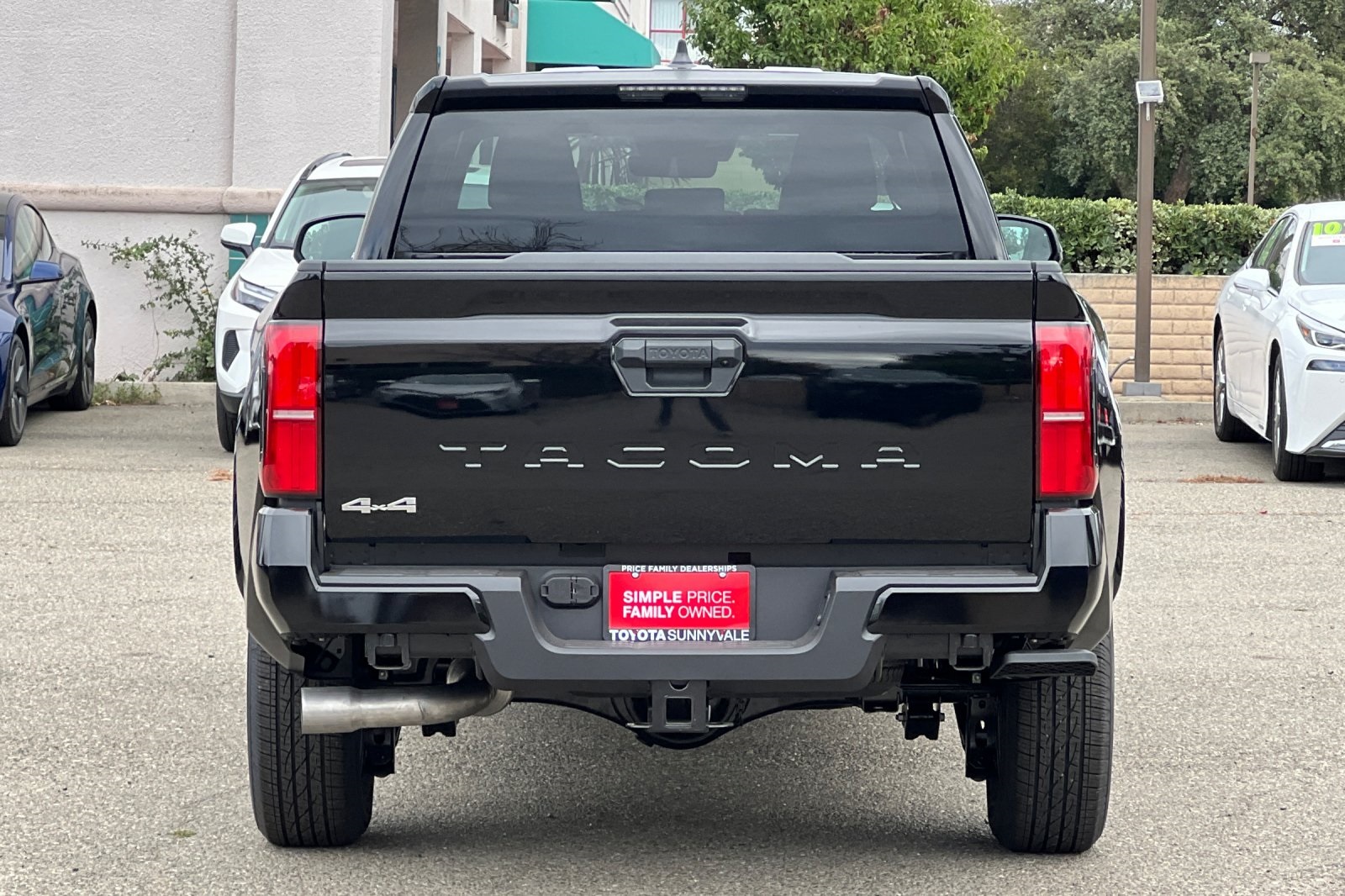 2025 Toyota Tacoma SR5 4x4 Double Cab photo 8