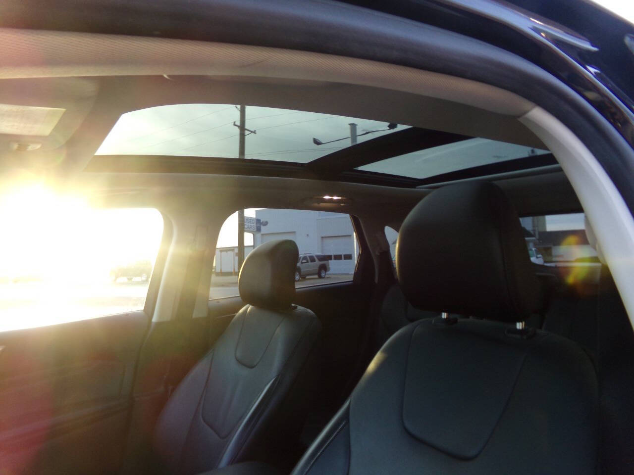 2018 Ford Edge Titanium photo 13