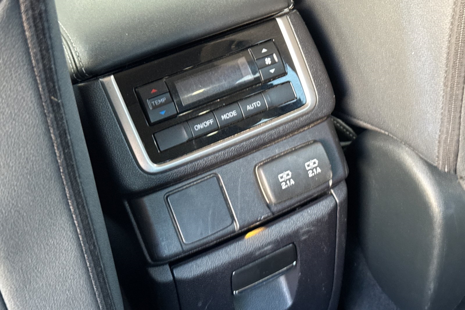 2022 Subaru Ascent Onyx Edition photo 14
