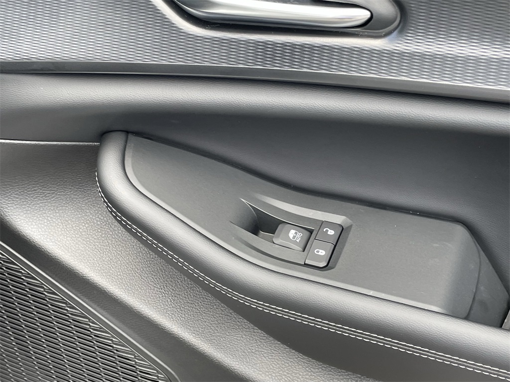 2025 Jeep Grand Cherokee Laredo X photo 31