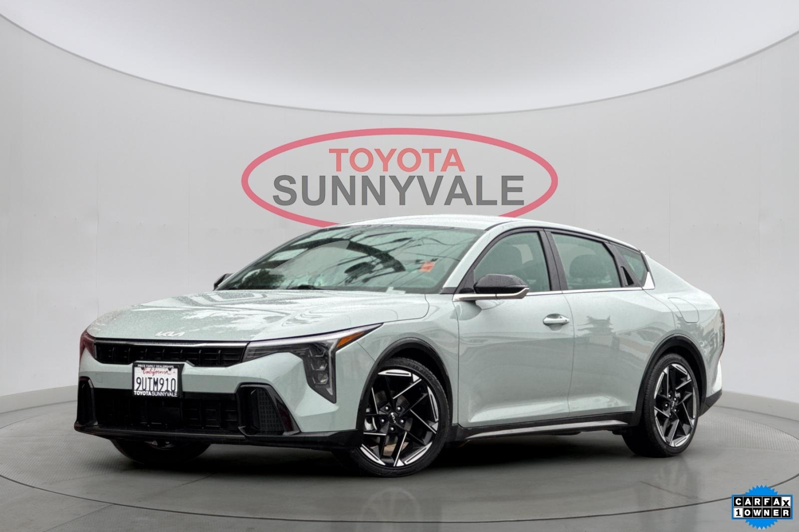 2025 Kia K4 GT-Line's photo