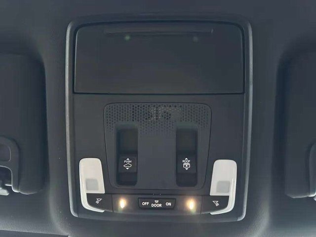 2025 Honda Pilot TrailSport photo 26
