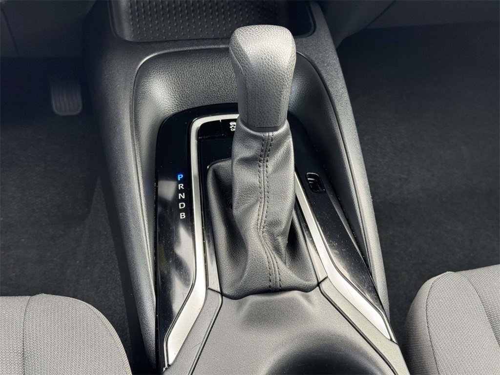 2024 Toyota Corolla LE photo 6