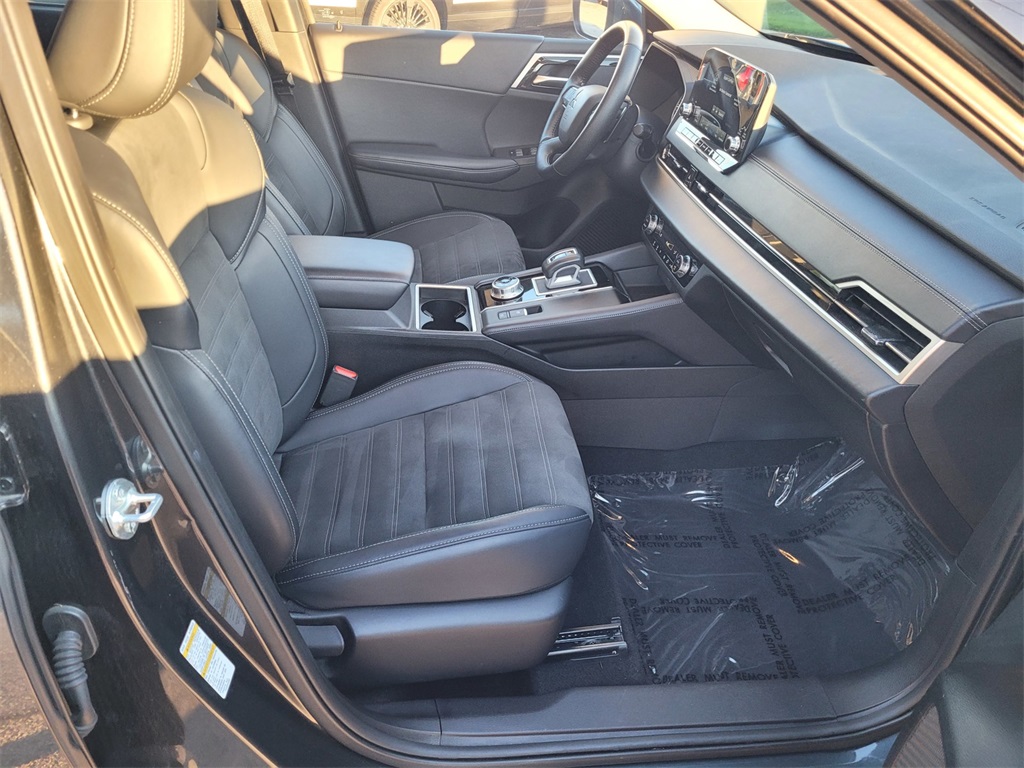 2024 Mitsubishi Outlander SE photo 18