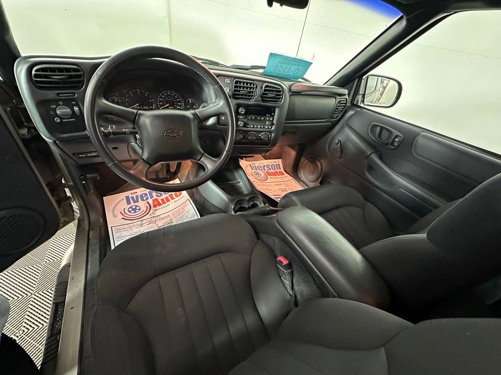 2003 Chevrolet S-10 Pickup photo 18