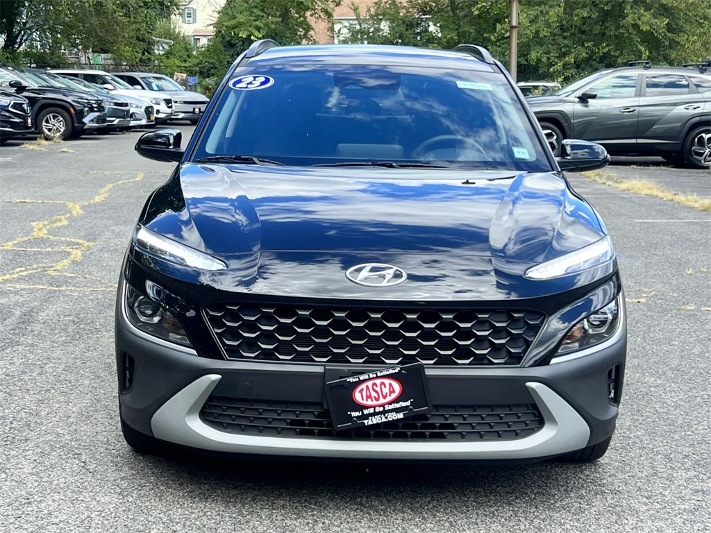 2023 Hyundai Kona SEL photo 2