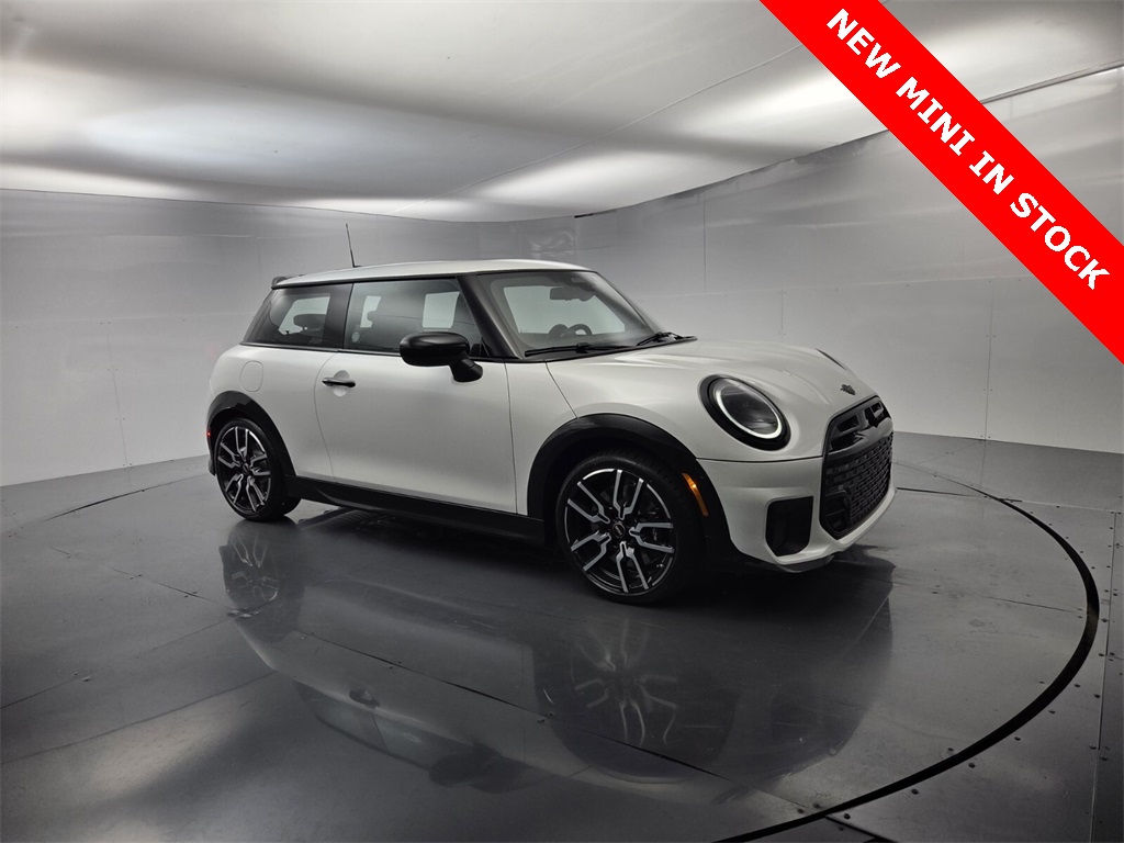 2026 MINI Hardtop 2 Door S's photo