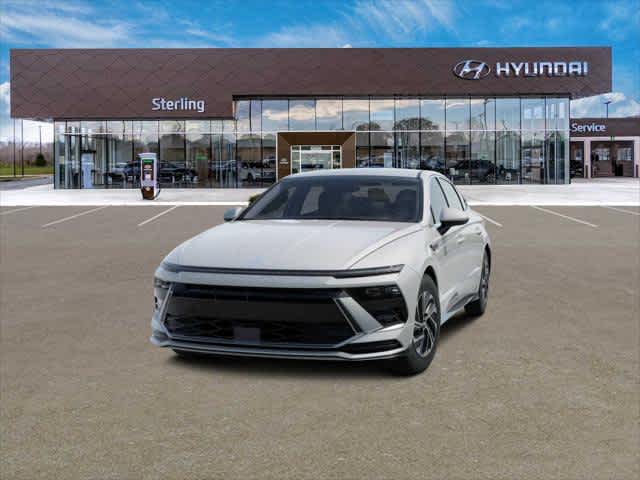 2026 Hyundai Sonata Hybrid Blue's photo