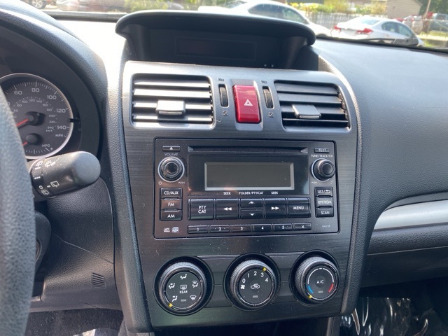 2014 Subaru Crosstrek 2.0i Premium photo 14