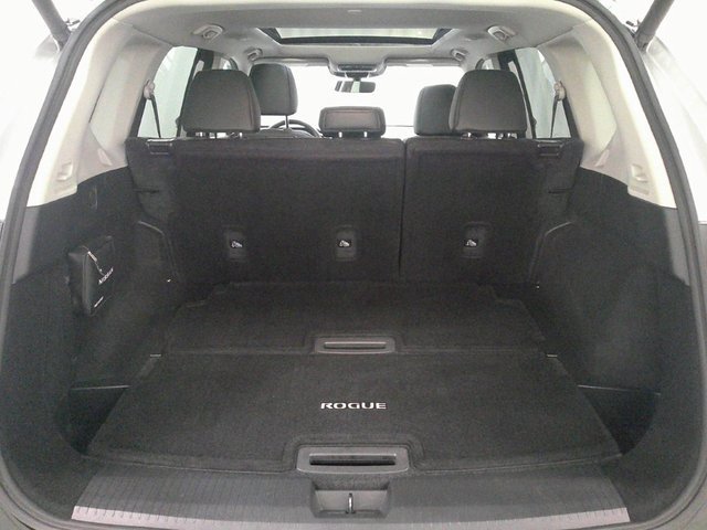 2022 Nissan Rogue SL photo 13