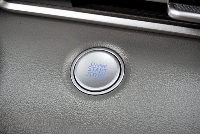 Used 2021 Gray Hyundai SEL image 27