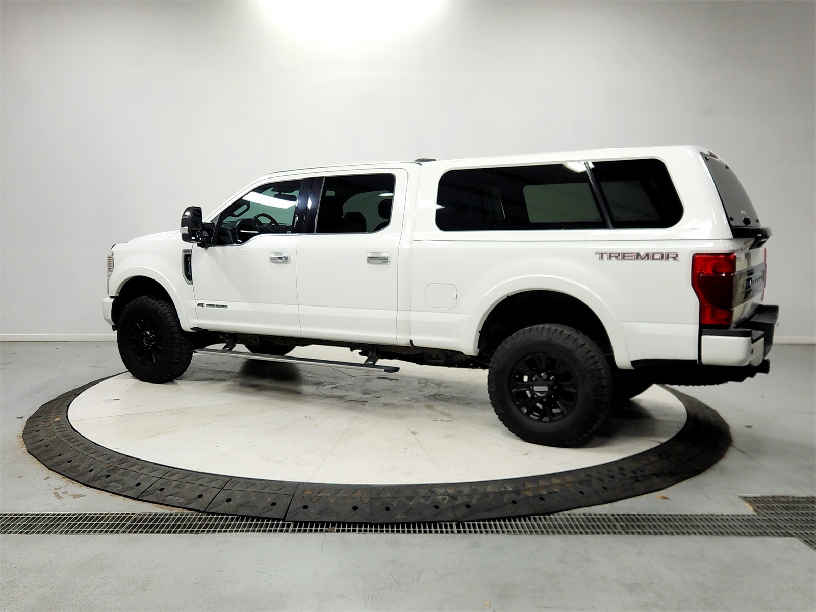 2021 Ford F-250 Platinum photo 4