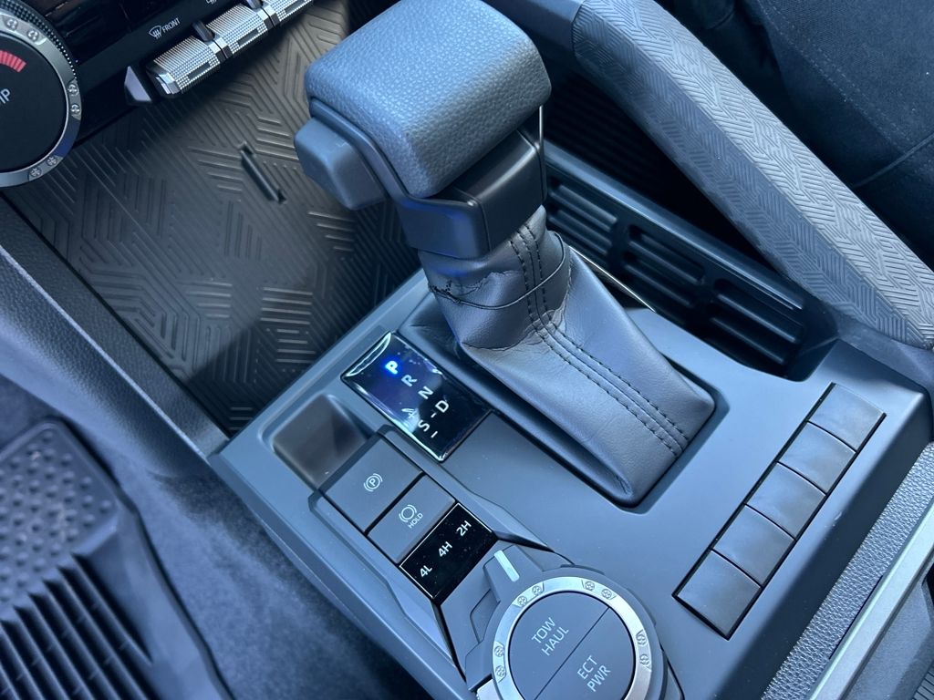 2025 Toyota Tacoma SR5 4x4 Double Cab photo 23